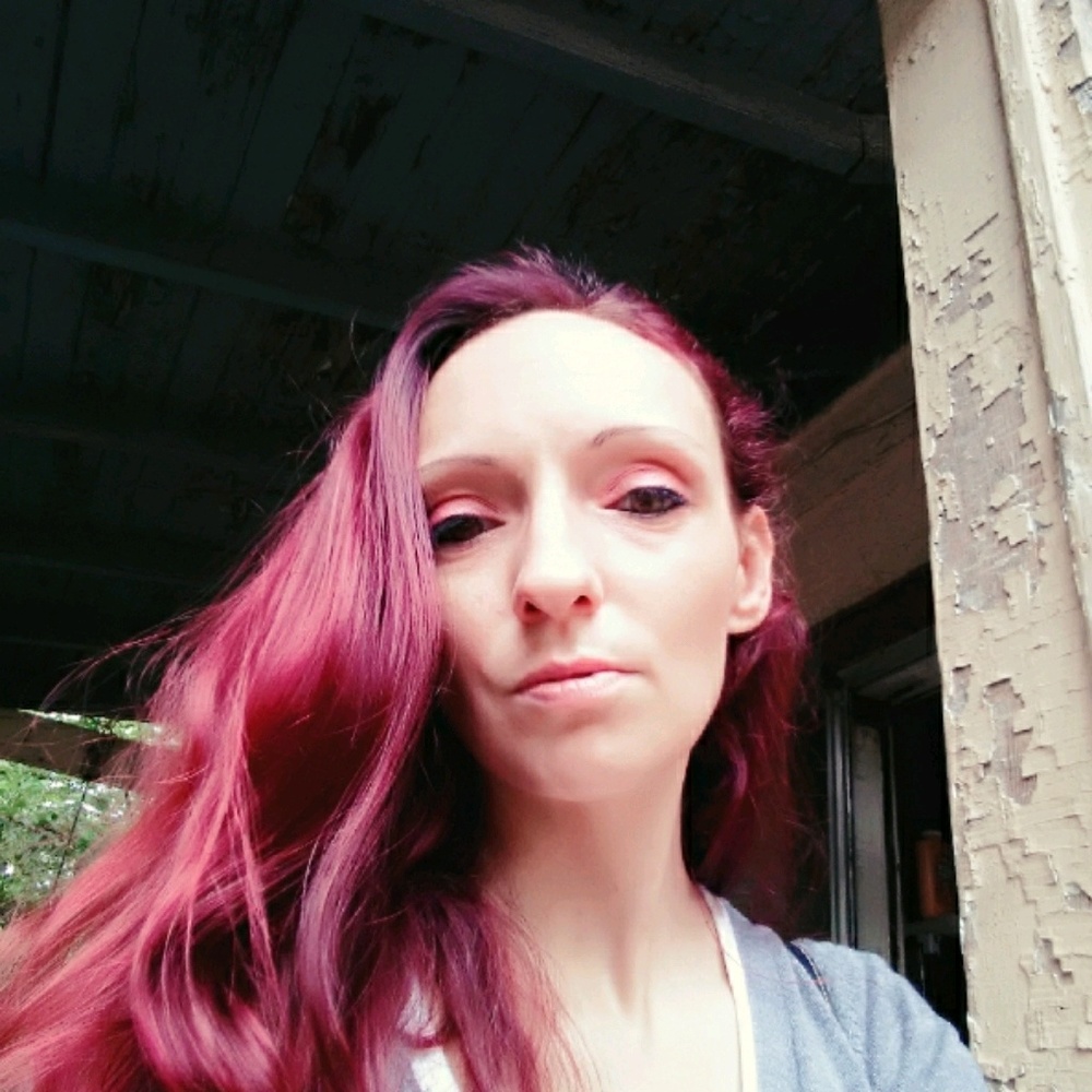 Meet your Posher, Megan